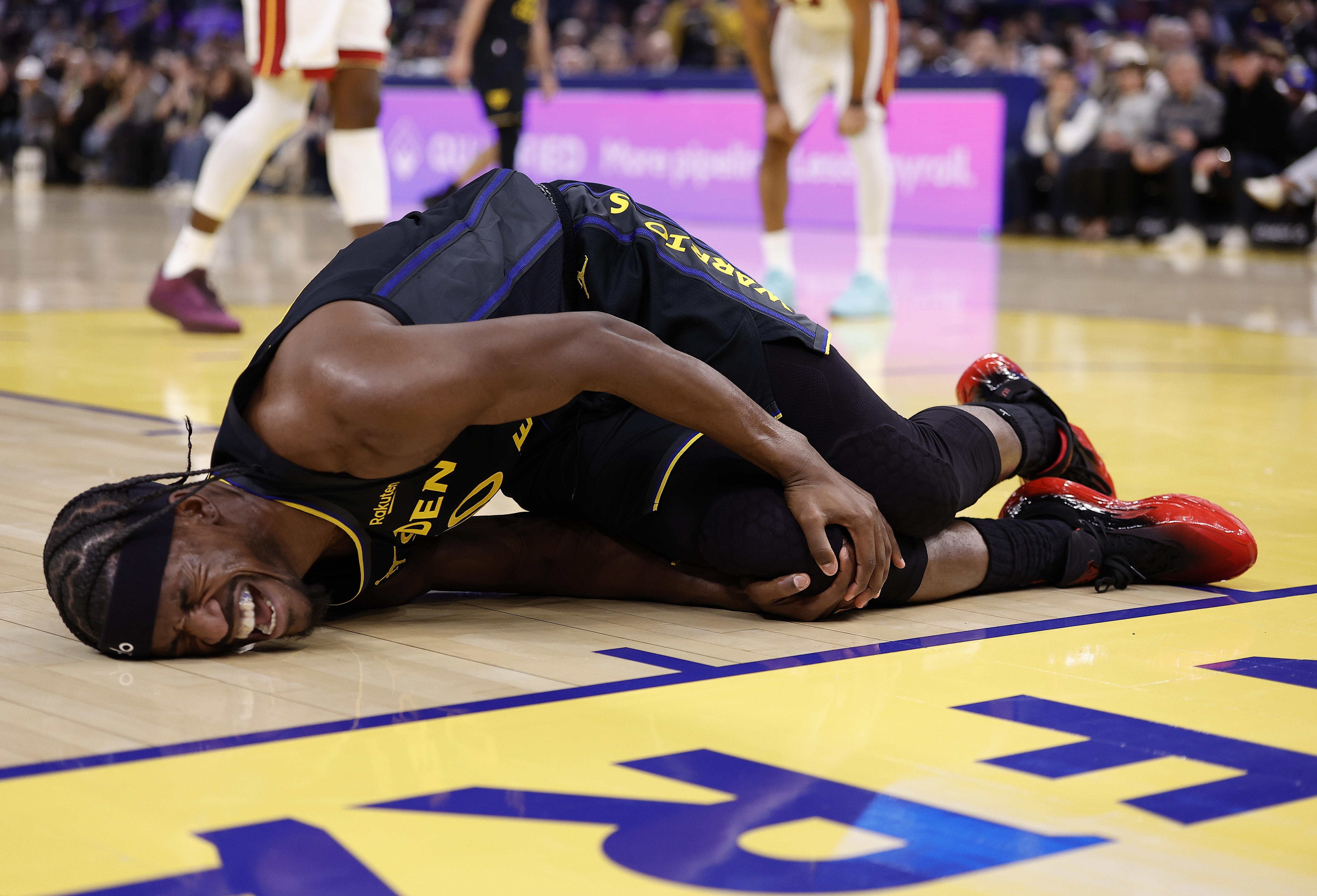 2025-26赛季伤病报告:十大核心倒下,争冠格局碎裂 2025-26赛季伤病报告:十大核心倒下,争冠格局碎裂