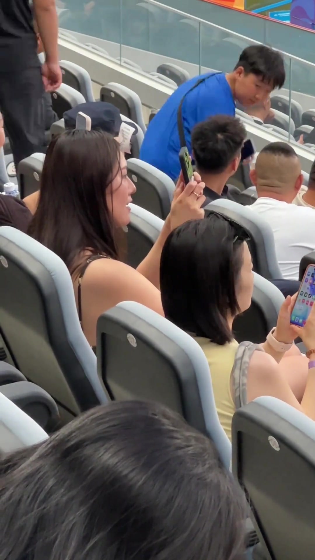刘湘现场观战助好运 海牛主场4-2击退玉昆