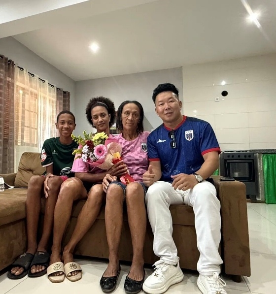 佛得角门神婉拒国足?林杰:不太信 沃齐尼亚不烟酒达40岁巅峰