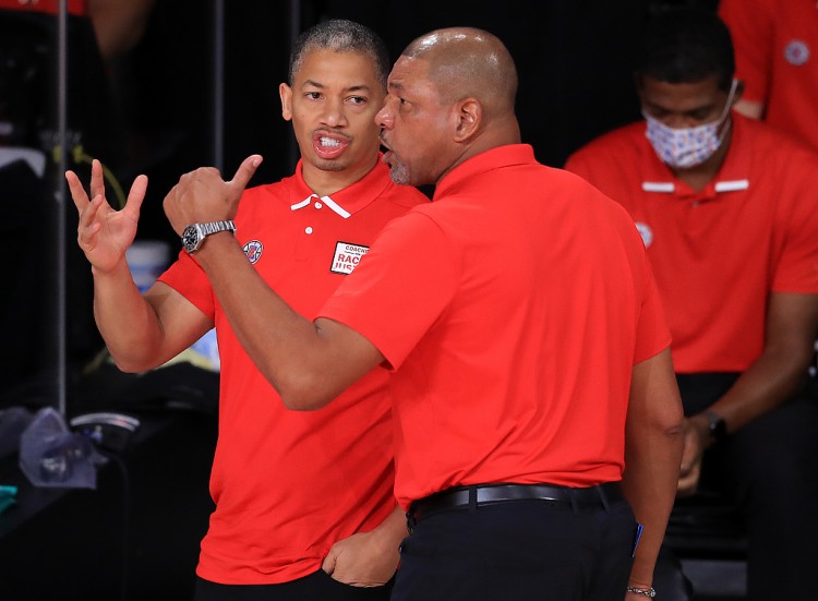 前NBA主帅里弗斯:泰伦·卢和锡伯杜偷学我战术,我也偷别人的