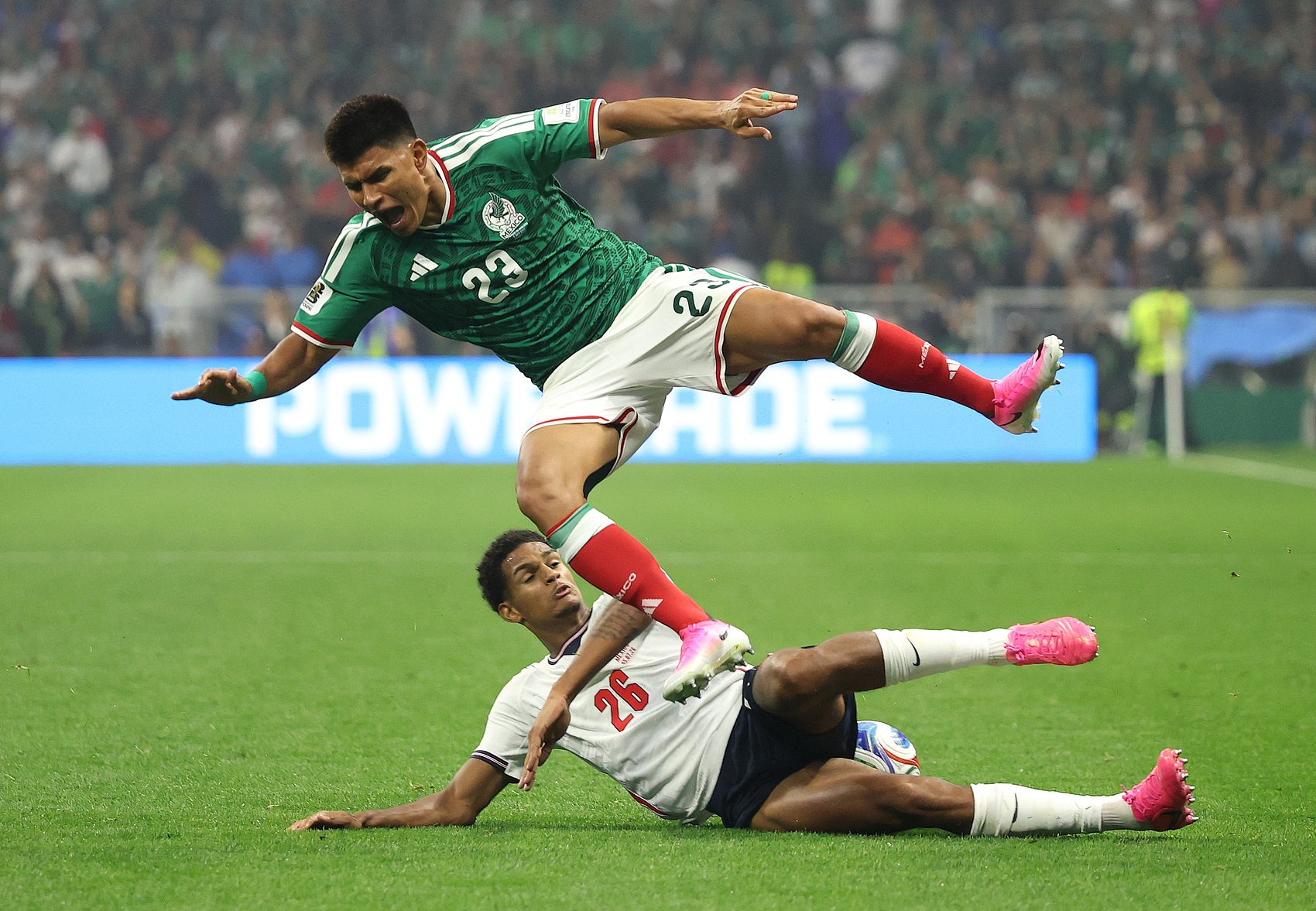 FIFA官宣宽萨禁赛两场 英格兰后卫本届世界杯仅剩两场可能 FIFA官宣宽萨禁赛两场 英格兰后卫本届世界杯仅剩两场可能