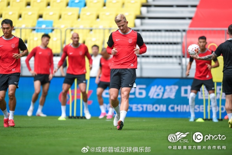 阿洛伊西：蓉渝德比压力下，蓉城全队已做足硬仗准备