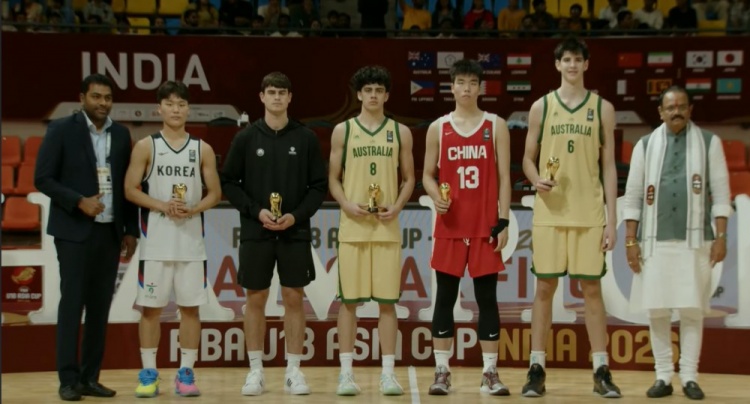 实至名归!张懿赵杰入选2026年U18男篮亚洲杯最佳阵容