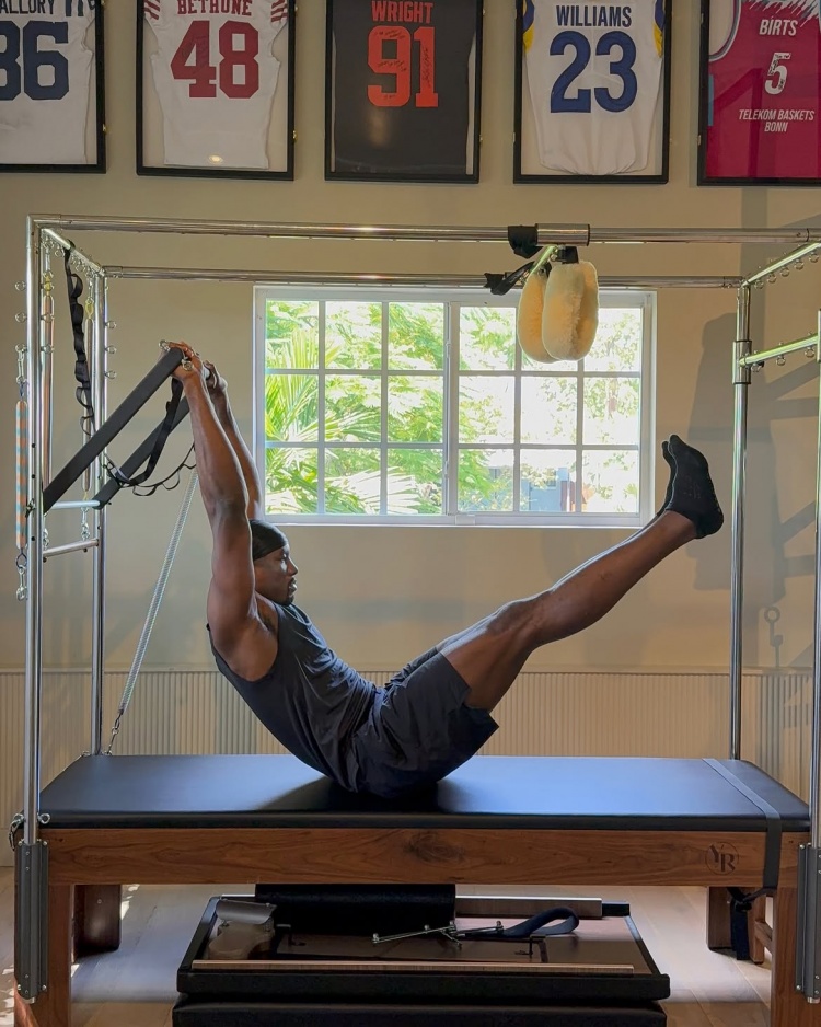 淡出联盟好几年！伊巴卡社媒晒训练照：这身材依旧无敌