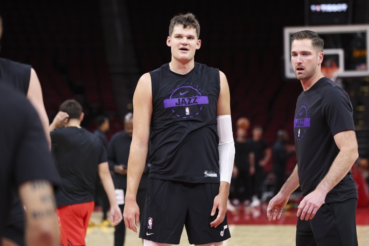 MacMahon:凯斯勒上赛季打了5场排名却升了25位 这就是湖人优势 MacMahon:凯斯勒上赛季打了5场排名却升了25位 这就是湖人优势